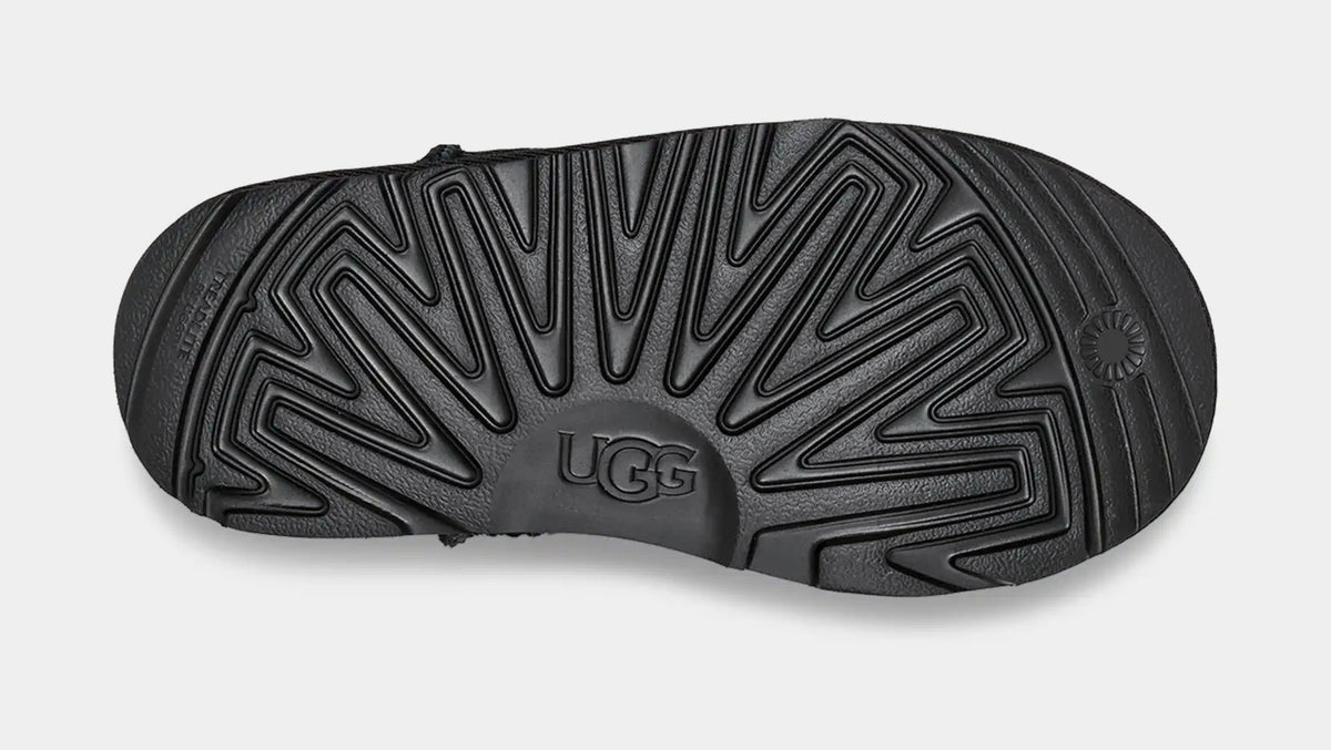 Classic Ultra Mini Grade School Boots (Black)