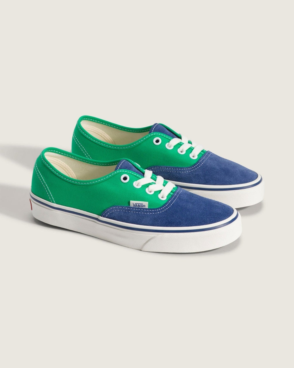 VN000EHHNVY Vans Authentic "Navy"