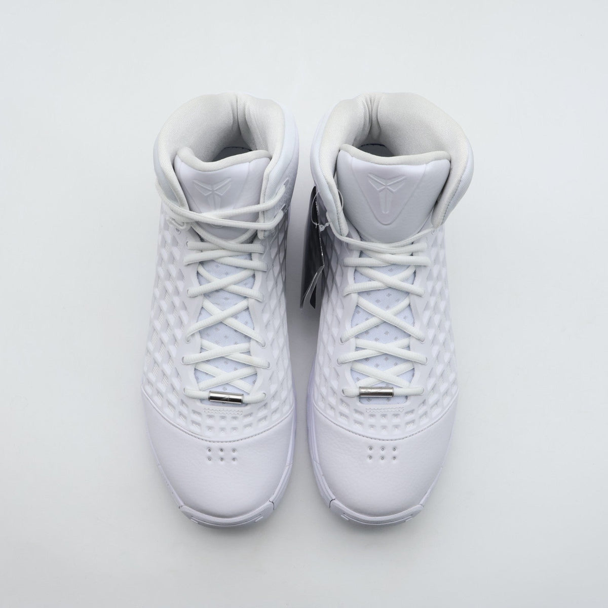 HM4351-100 Nike Kobe 3 Protro Halo (Men's)