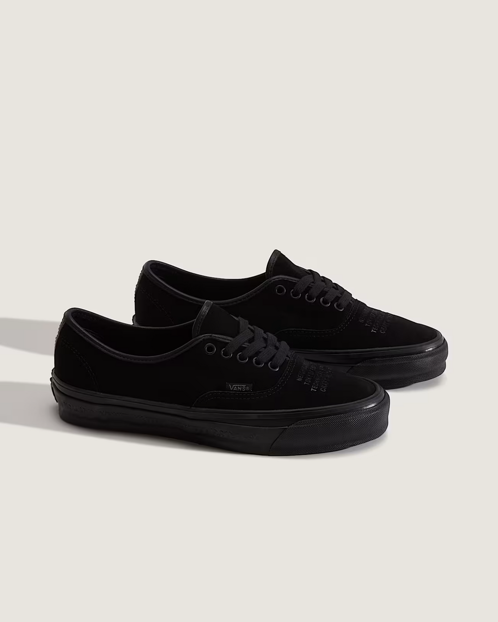 VN000XVJBLA NEIGHBORHOOD Ã OTW by Vans Authentic 44 "Black" (Men's)