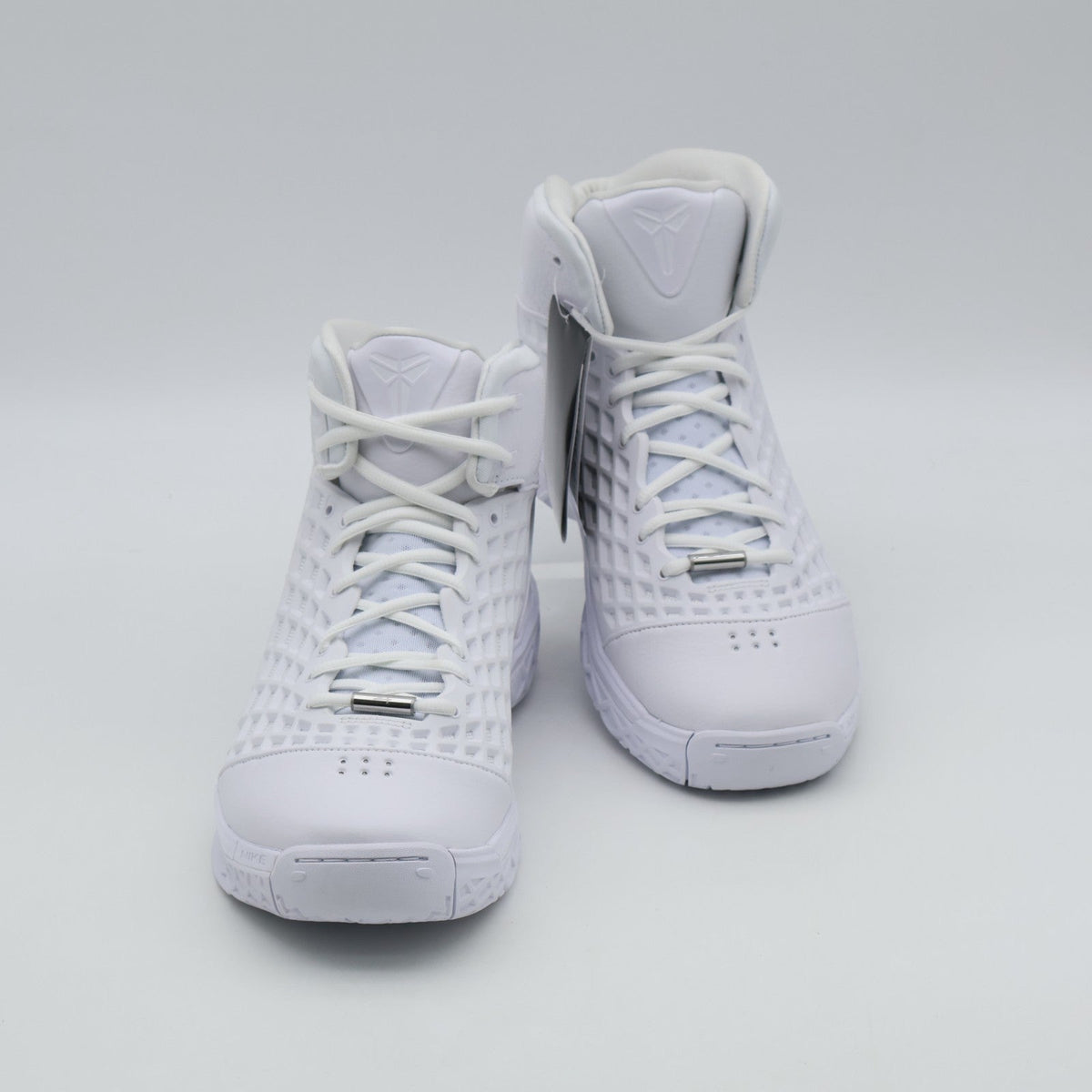 HM4351-100 Nike Kobe 3 Protro Halo (Men's)