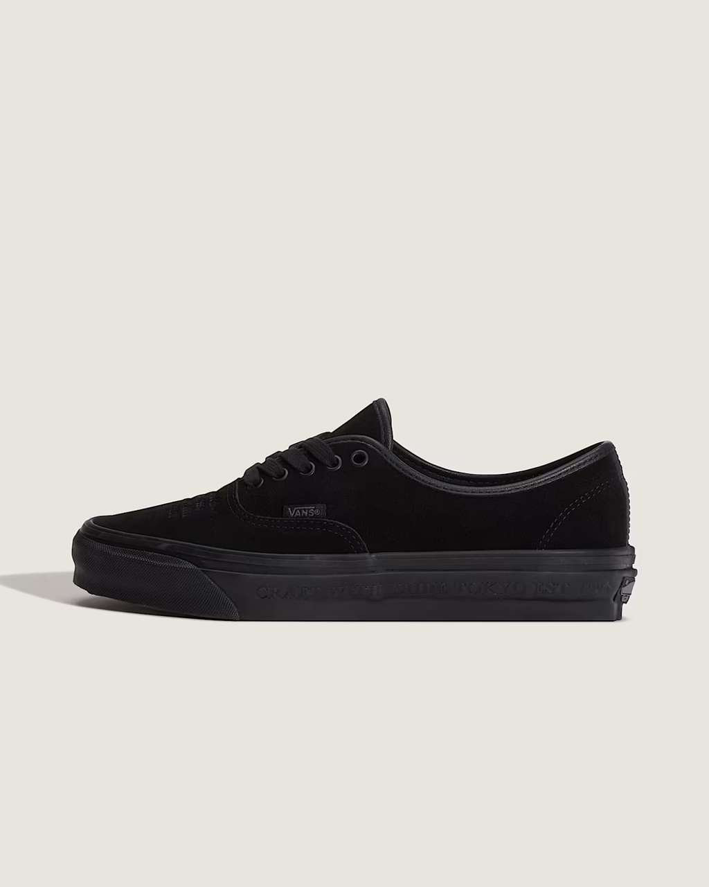 VN000XVJBLA NEIGHBORHOOD Ã OTW by Vans Authentic 44 "Black" (Men's)