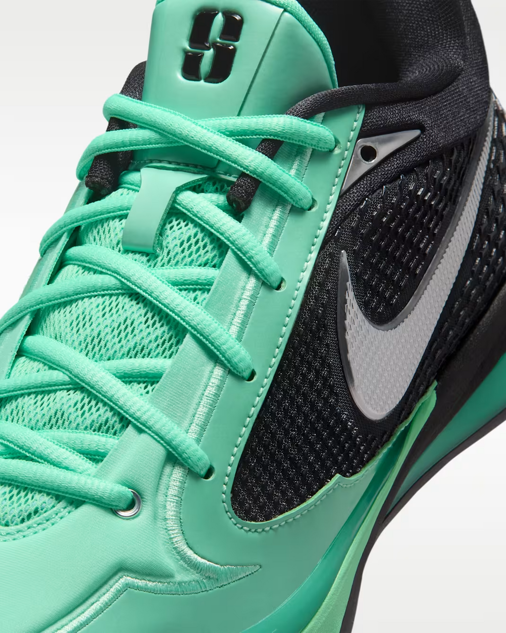 II0403-300 Nike Sabrina 4 "Green Glow" (II0402-300) (Women's)
